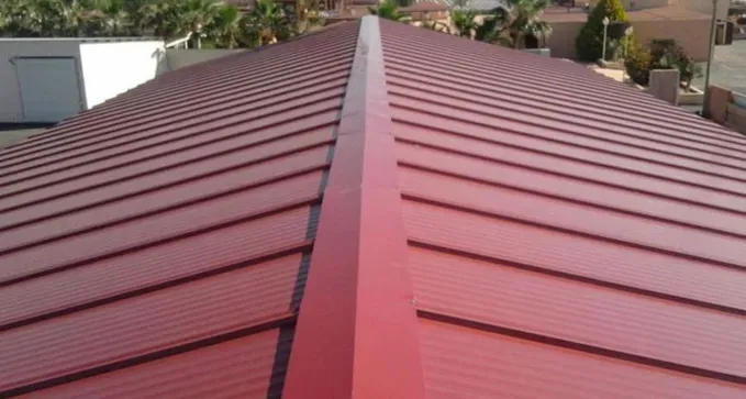 construir un tejado de nave industrial con panel sandwich en segovia