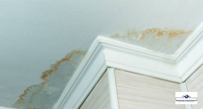 reparar goteras y Humedades en el Techo en Torrecaballeros, Segovia