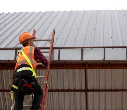 Tejado de Onduline y Panel Sándwich en Segovia